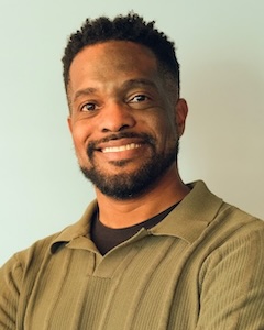 Headshot of Mark Edwards